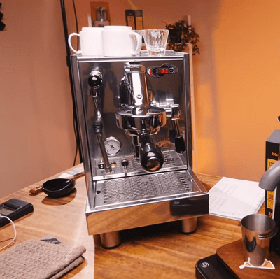 Bezzera Unica PID (MN) compact stainless E61 single boiler with PID and front coffee-pressure gauge.