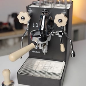 Lelit Mara X E61-style HX with Xmode Coffee/Steam, brew-temp control at the group.